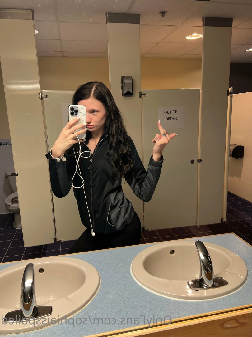 Miss Sophia Nyx 💰 [ sophiaisspoiled ] Onlyfans leaked photo 7090968 on Hotleaks.tv