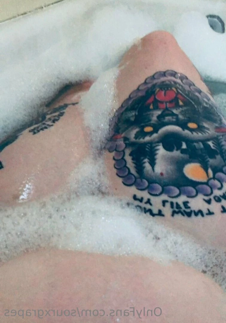 cake queen [ sourxgrapes ] Onlyfans leaked photo 7024528 on Hotleaks.tv