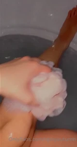 6870526