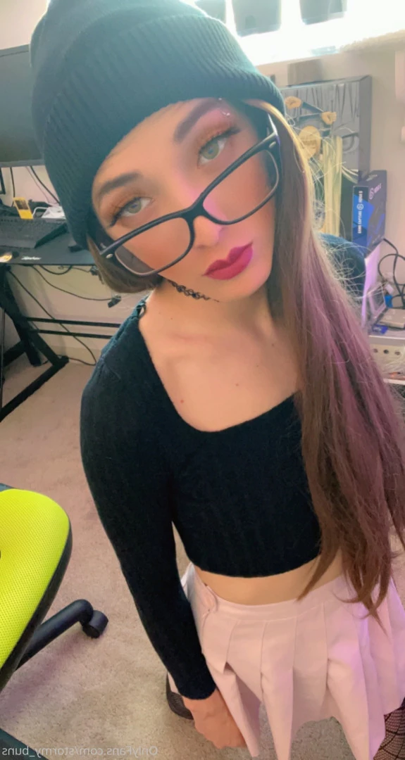 𝕾𝖙𝖔𝖗𝖒𝖞 [ stormy_buns ] Onlyfans leaked photo 7071672 on Hotleaks.tv