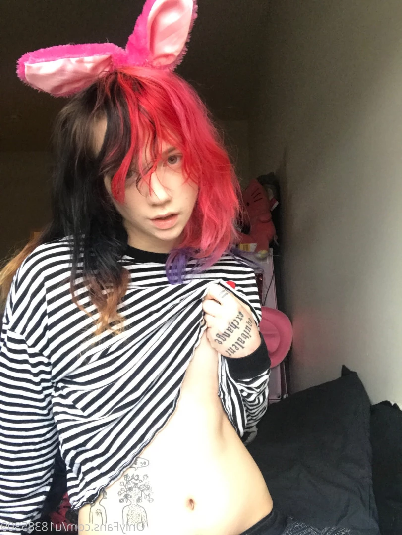 Alex [ strawberryswitch ] Onlyfans leaked photo 6637477 on Hotleaks.tv