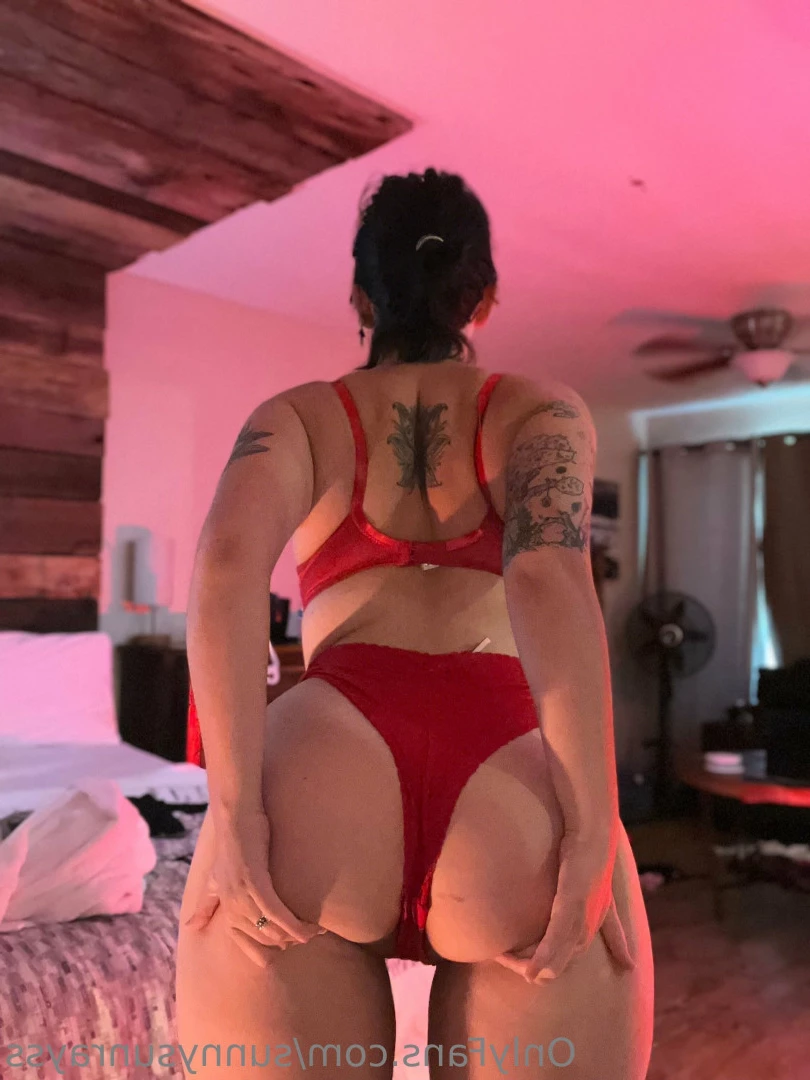 Sunny [ sunnysunrayss ] Onlyfans leaked photo 10443437 on Hotleaks.tv