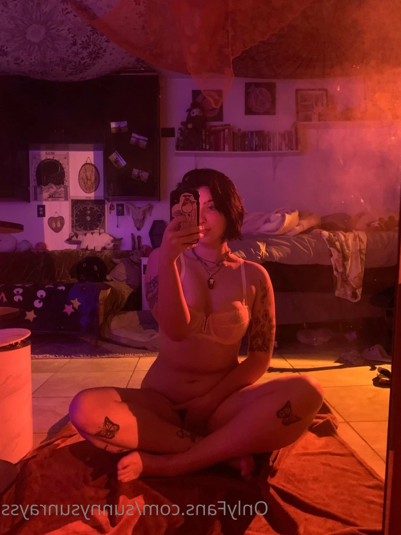 Sunny [ sunnysunrayss ] Onlyfans leaked photo 10447308 on Hotleaks.tv