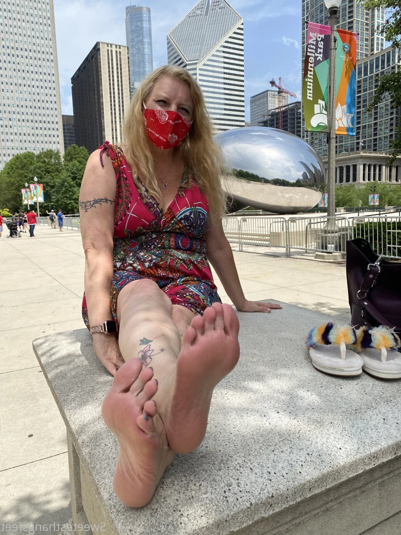 Goddess Rhonda [ sweetesthangsfeet ] Onlyfans leaked photo 7025341 on Hotleaks.tv