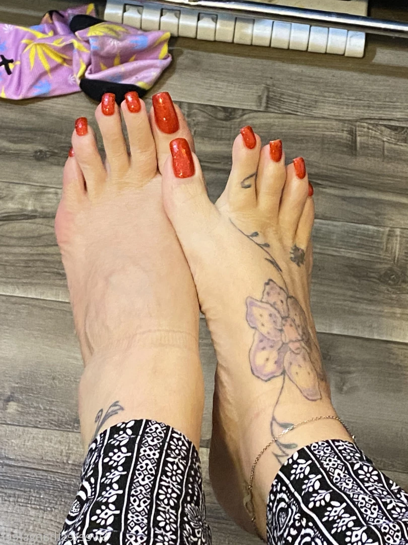 Goddess Rhonda [ sweetesthangsfeet ] Onlyfans leaked photo 7028519 on Hotleaks.tv