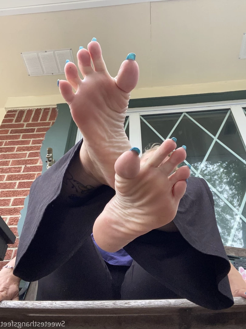 Goddess Rhonda [ sweetesthangsfeet ] Onlyfans leaked photo 7029837 on Hotleaks.tv