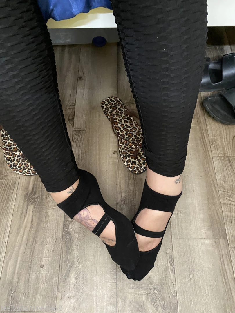 Goddess Rhonda [ sweetesthangsfeet ] Onlyfans leaked photo 7030019 on Hotleaks.tv