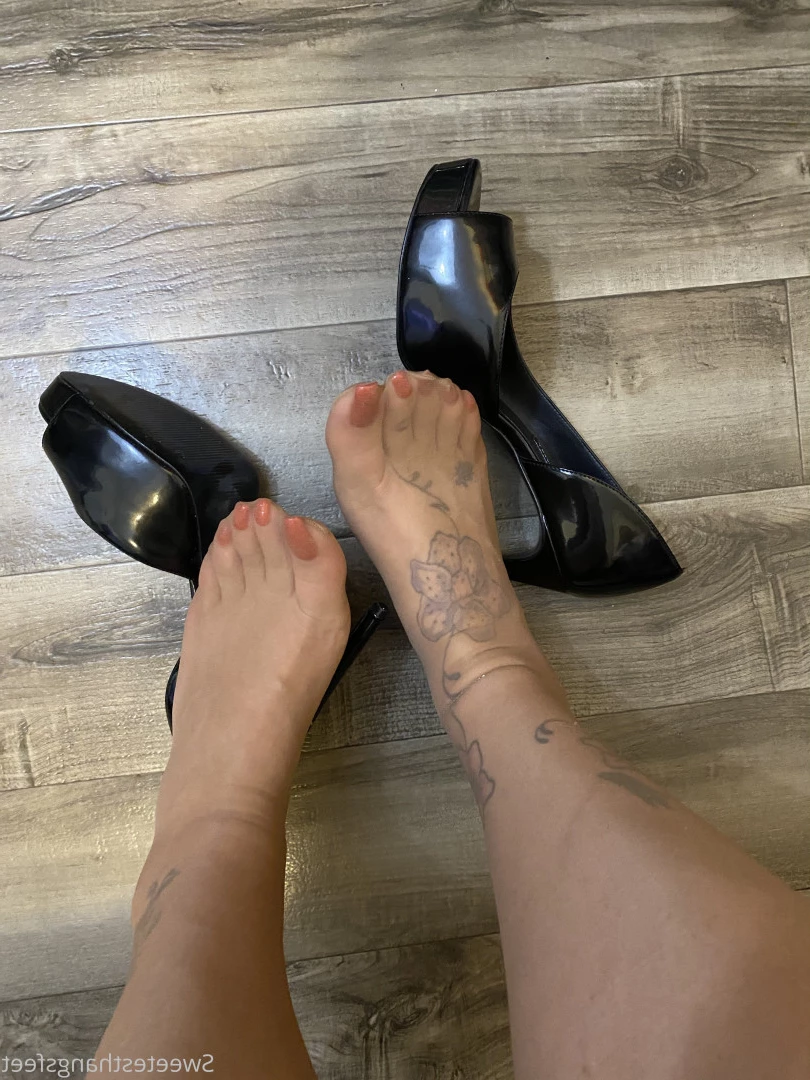 Goddess Rhonda [ sweetesthangsfeet ] Onlyfans leaked photo 7032501 on Hotleaks.tv
