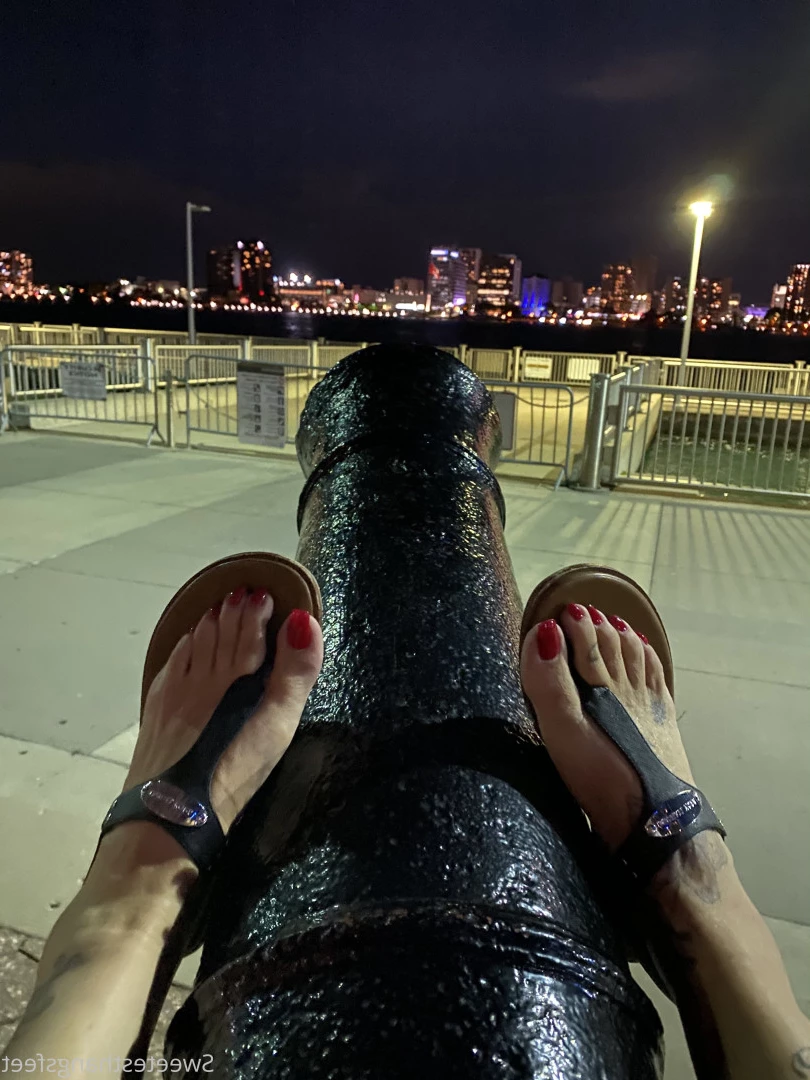 Goddess Rhonda [ sweetesthangsfeet ] Onlyfans leaked photo 7035309 on Hotleaks.tv
