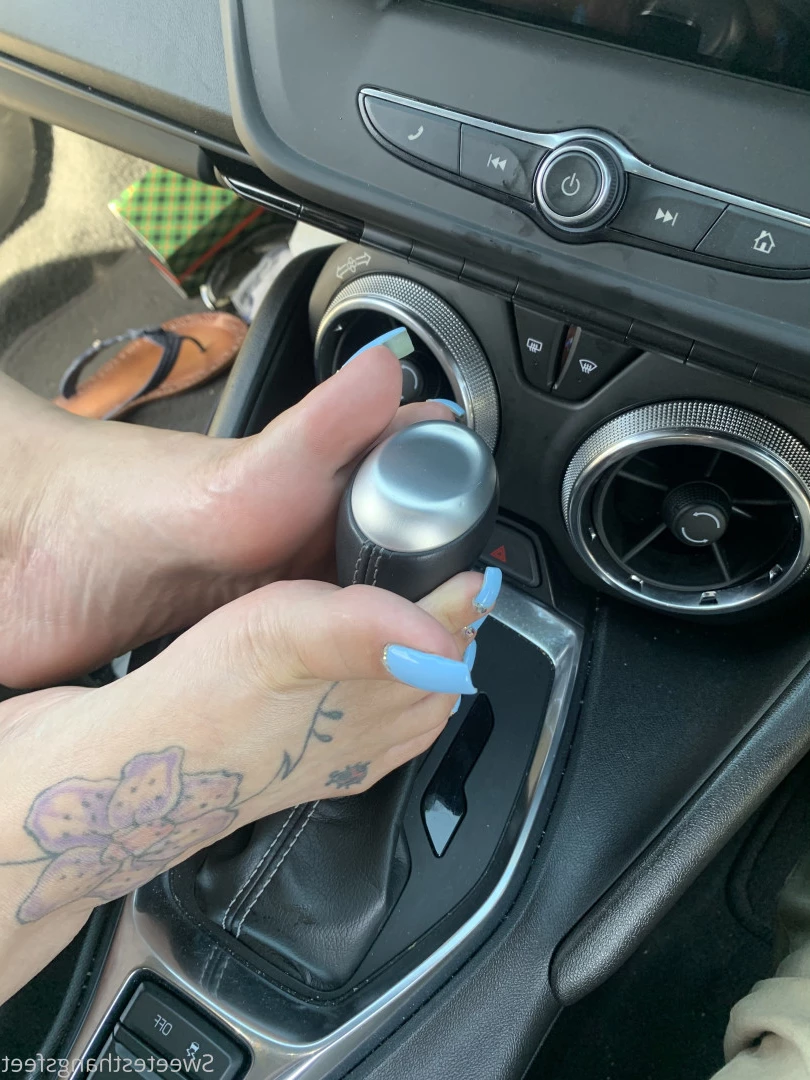 Goddess Rhonda [ sweetesthangsfeet ] Onlyfans leaked photo 7037715 on Hotleaks.tv