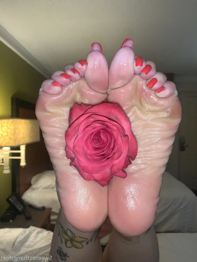 Goddess Rhonda [ sweetesthangsfeet ] Onlyfans leaked photo 7039498 on Hotleaks.tv