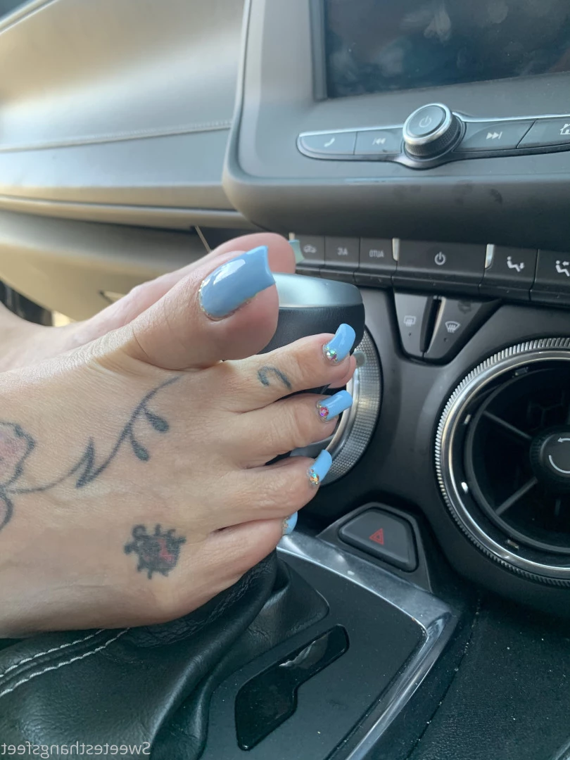 Goddess Rhonda [ sweetesthangsfeet ] Onlyfans leaked photo 7044239 on Hotleaks.tv