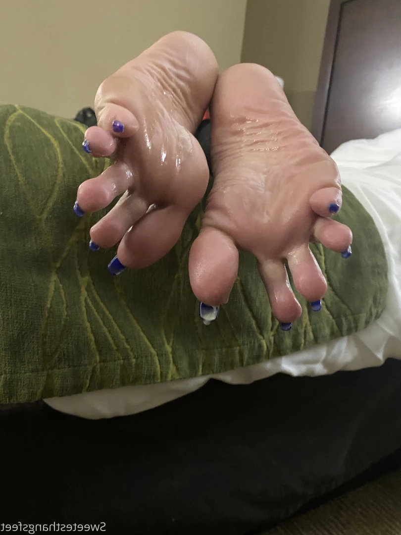 Goddess Rhonda [ sweetesthangsfeet ] Onlyfans leaked photo 7045585 on Hotleaks.tv