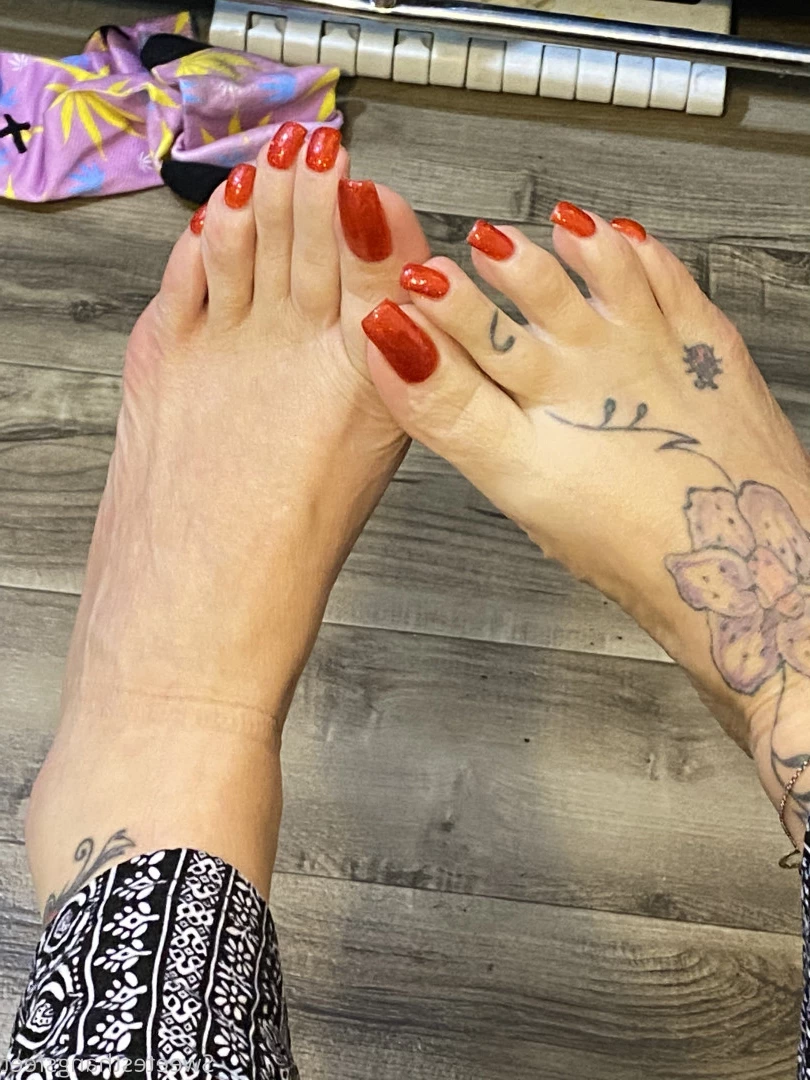 Goddess Rhonda [ sweetesthangsfeet ] Onlyfans leaked photo 7046192 on Hotleaks.tv