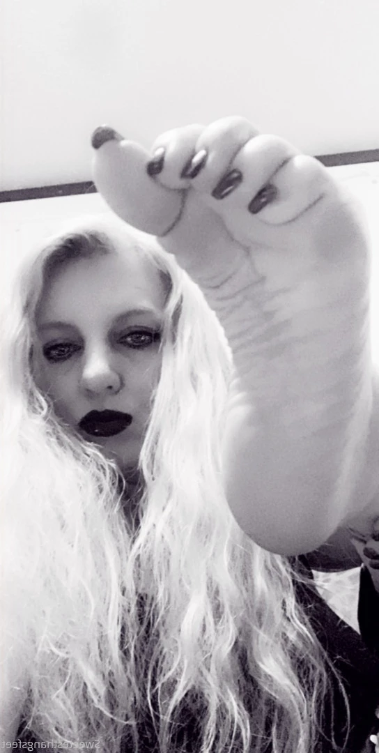 Goddess Rhonda [ sweetesthangsfeet ] Onlyfans leaked photo 7049404 on Hotleaks.tv