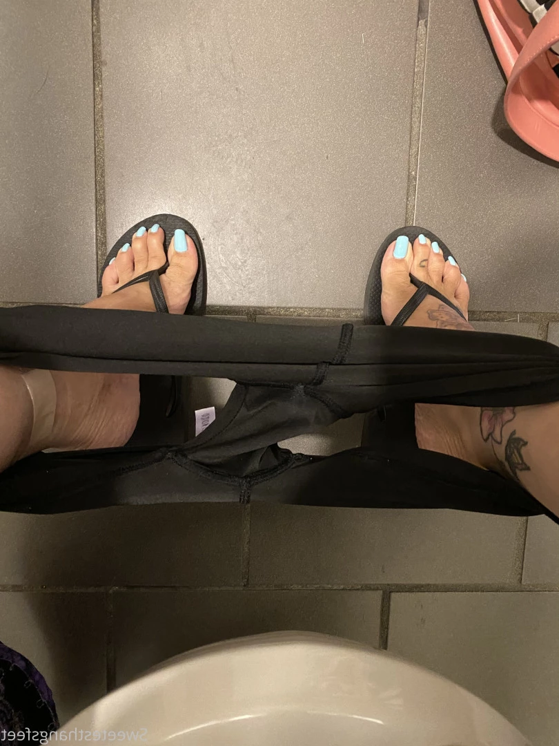 Goddess Rhonda [ sweetesthangsfeet ] Onlyfans leaked photo 7051307 on Hotleaks.tv