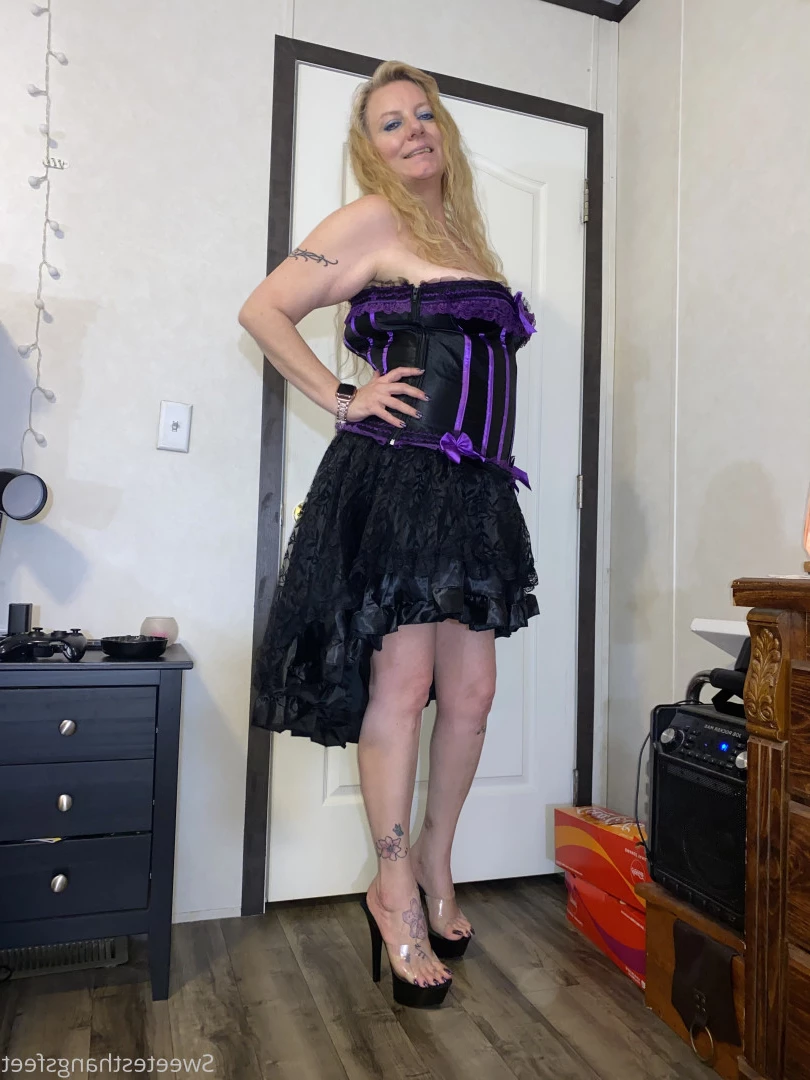 Goddess Rhonda [ sweetesthangsfeet ] Onlyfans leaked photo 7052982 on Hotleaks.tv
