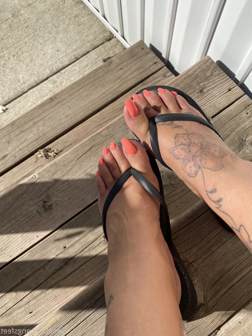 Goddess Rhonda [ sweetesthangsfeet ] Onlyfans leaked photo 7053703 on Hotleaks.tv