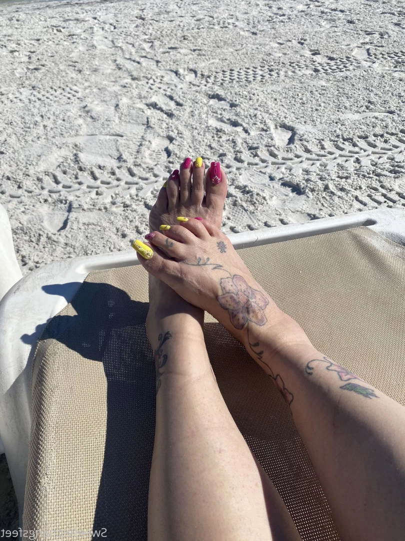 Goddess Rhonda [ sweetesthangsfeet ] Onlyfans leaked photo 7054472 on Hotleaks.tv