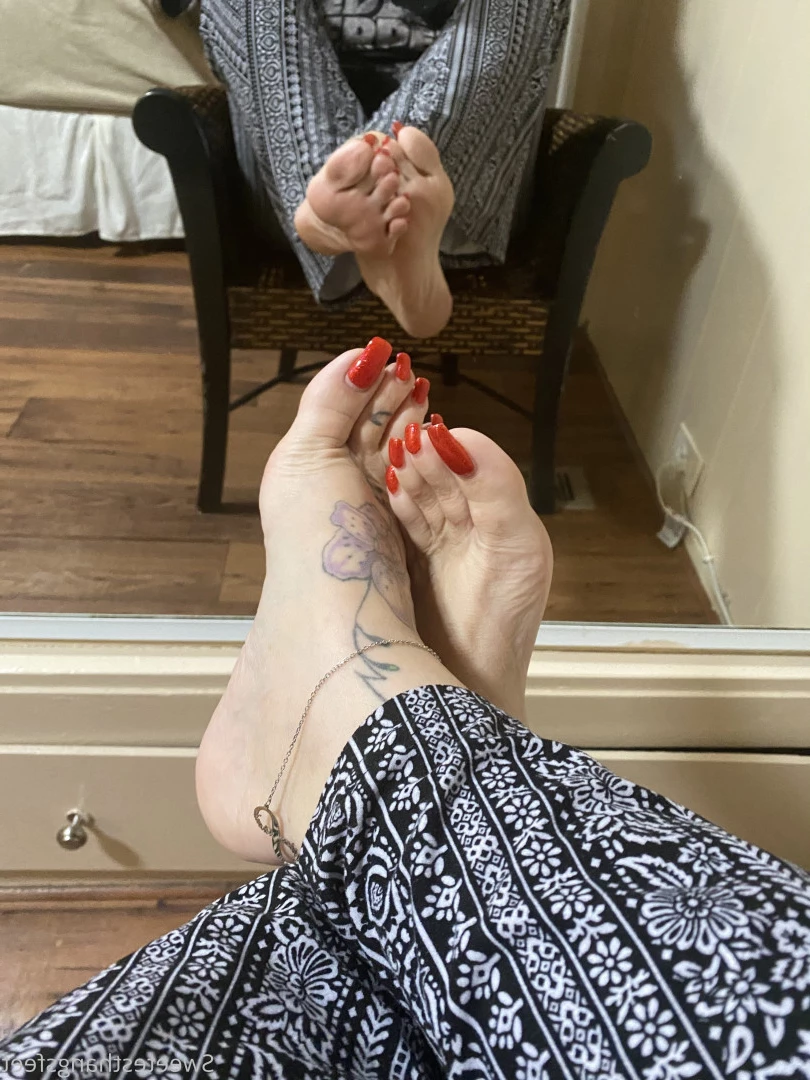 Goddess Rhonda [ sweetesthangsfeet ] Onlyfans leaked photo 7055487 on Hotleaks.tv
