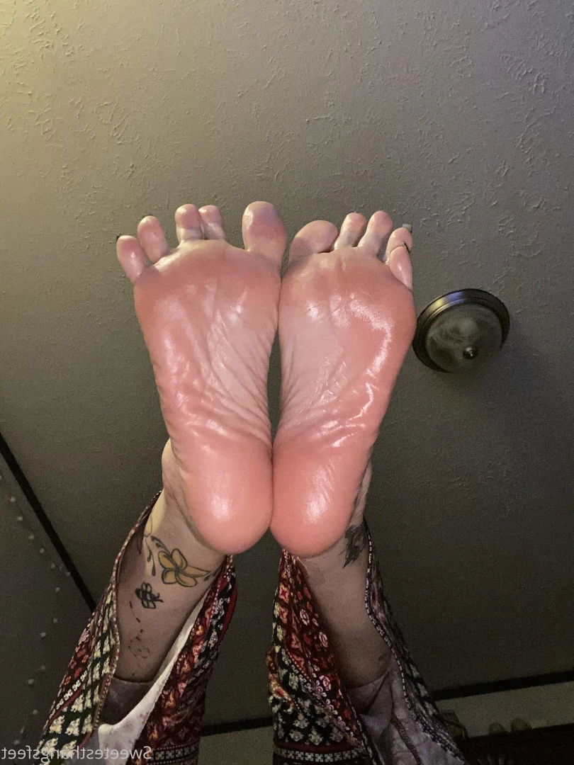 Goddess Rhonda [ sweetesthangsfeet ] Onlyfans leaked photo 7057685 on Hotleaks.tv