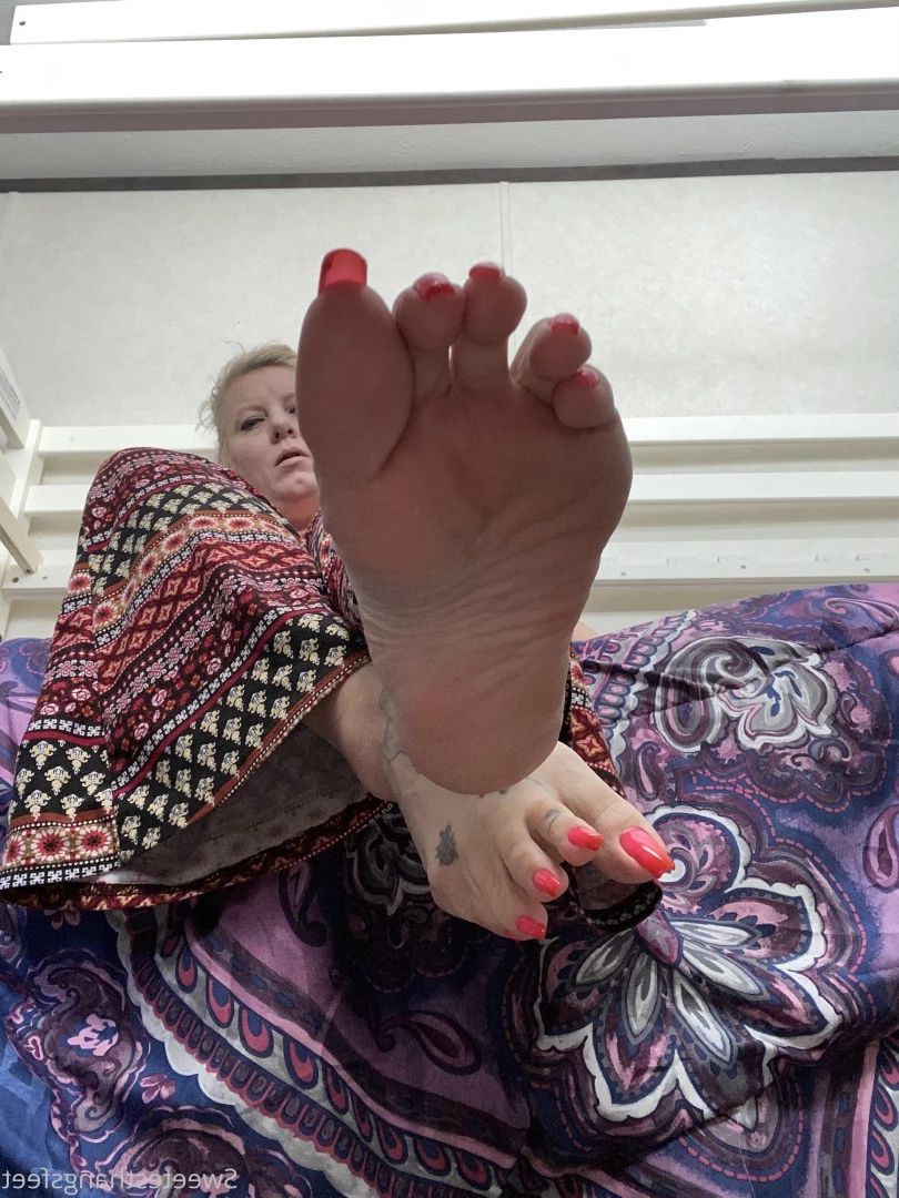 Goddess Rhonda [ sweetesthangsfeet ] Onlyfans leaked photo 7062049 on Hotleaks.tv