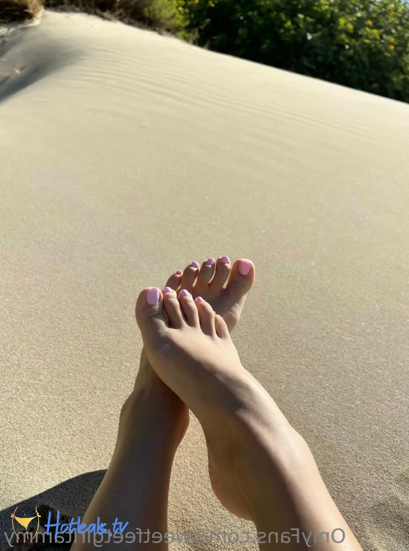 Sweet Discreet Feet 10423220