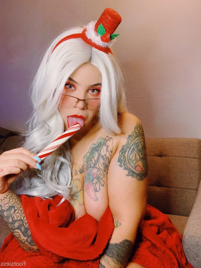 Sweetfeetsy VIP❀ Top 3.5% [ sweetfeetsy ] Onlyfans leaked photo 6987664 on Hotleaks.tv