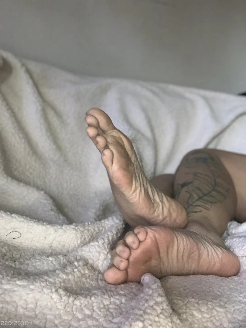 Sweetfeetsy VIP❀ Top 3.5% [ sweetfeetsy ] Onlyfans leaked photo 6988163 on Hotleaks.tv