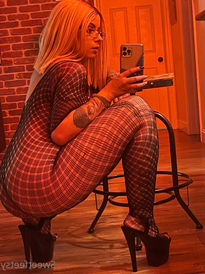 Sweetfeetsy VIP❀ Top 3.5% [ sweetfeetsy ] Onlyfans leaked photo 6988432 on Hotleaks.tv