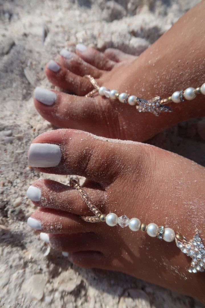 Sweetfeetsy VIP❀ Top 3.5% [ sweetfeetsy ] Onlyfans leaked photo 6990931 on Hotleaks.tv