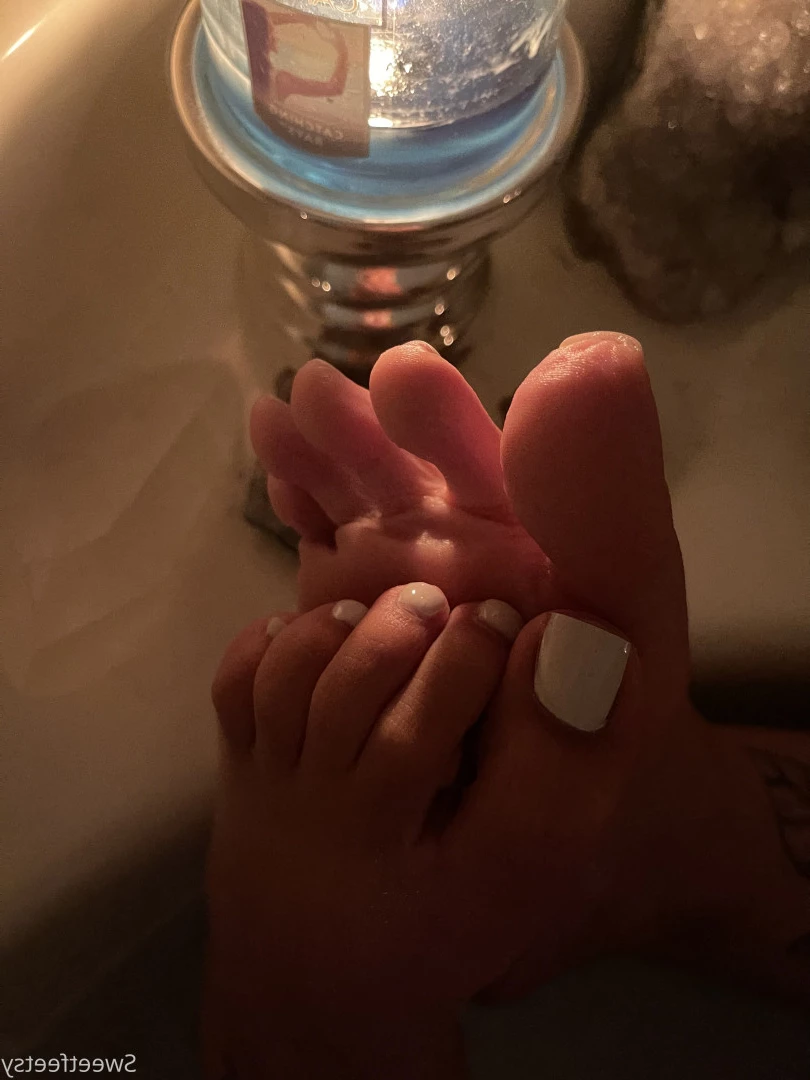 Sweetfeetsy VIP❀ Top 3.5% [ sweetfeetsy ] Onlyfans leaked photo 6993119 on Hotleaks.tv