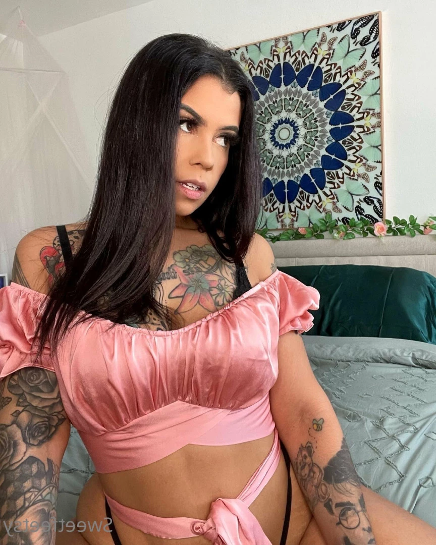Sweetfeetsy VIP❀ Top 3.5% [ sweetfeetsy ] Onlyfans leaked photo 6996510 on Hotleaks.tv