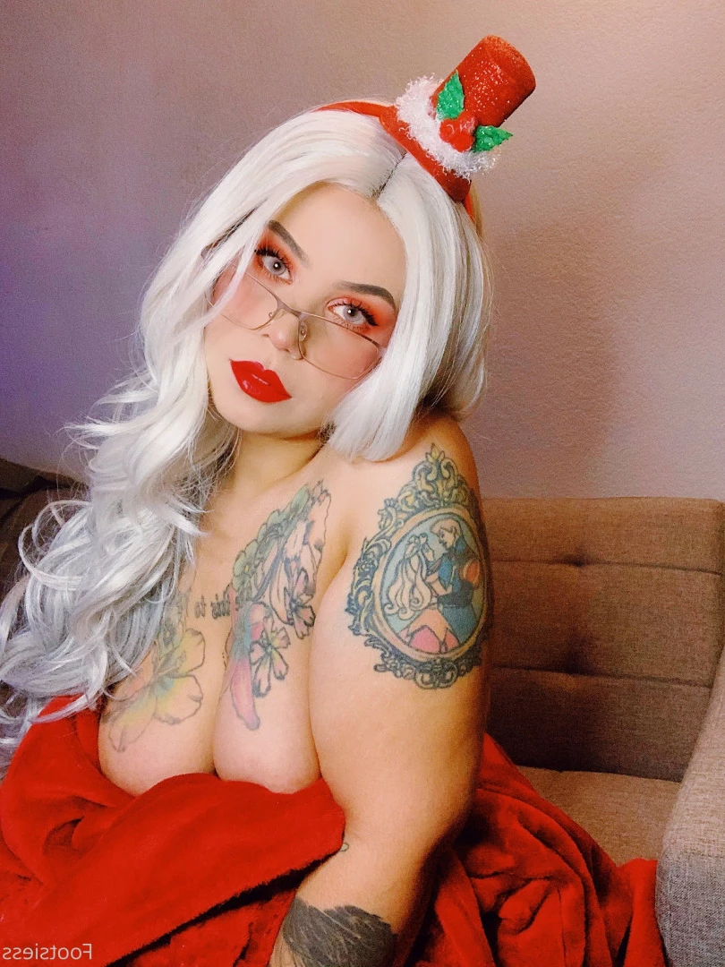 Sweetfeetsy VIP❀ Top 3.5% [ sweetfeetsy ] Onlyfans leaked photo 6997014 on Hotleaks.tv