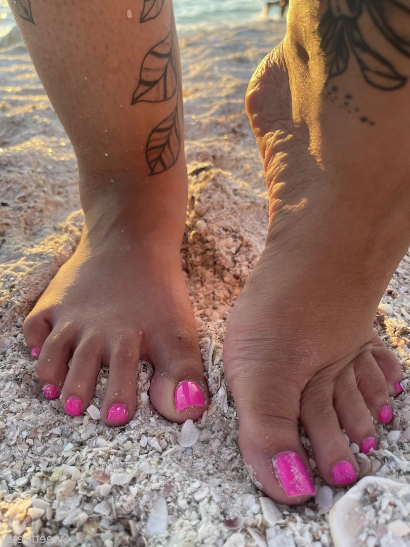 Sweetfeetsy VIP❀ Top 3.5% [ sweetfeetsy ] Onlyfans leaked photo 6997753 on Hotleaks.tv