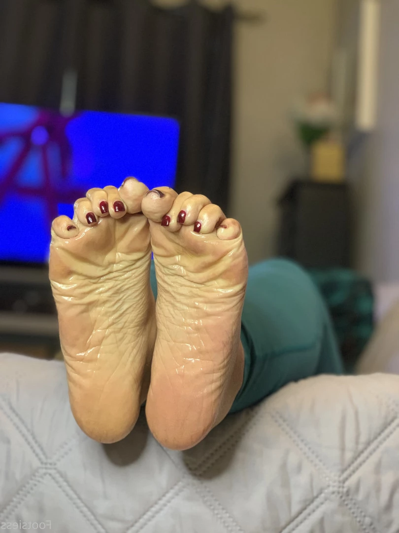 Sweetfeetsy VIP❀ Top 3.5% [ sweetfeetsy ] Onlyfans leaked photo 6998958 on Hotleaks.tv