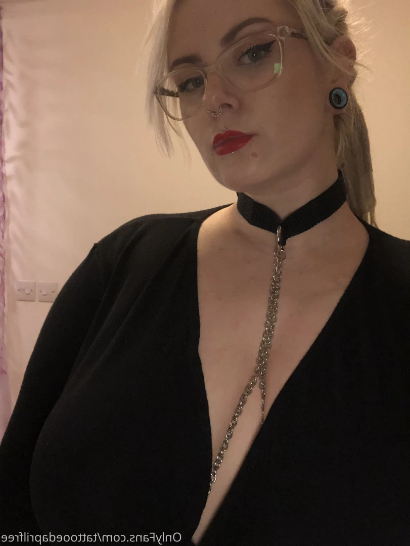 tattooedaprilfree Onlyfans leaked photo 7149507 on Hotleaks.tv