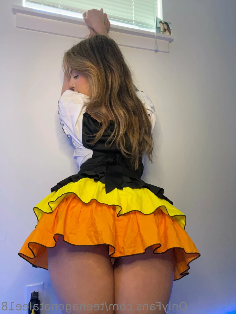 Naughty 😈 college freshman 🍆 🐱 [ teenagenatalee18 ] Onlyfans leaked photo 7040834 on Hotleaks.tv