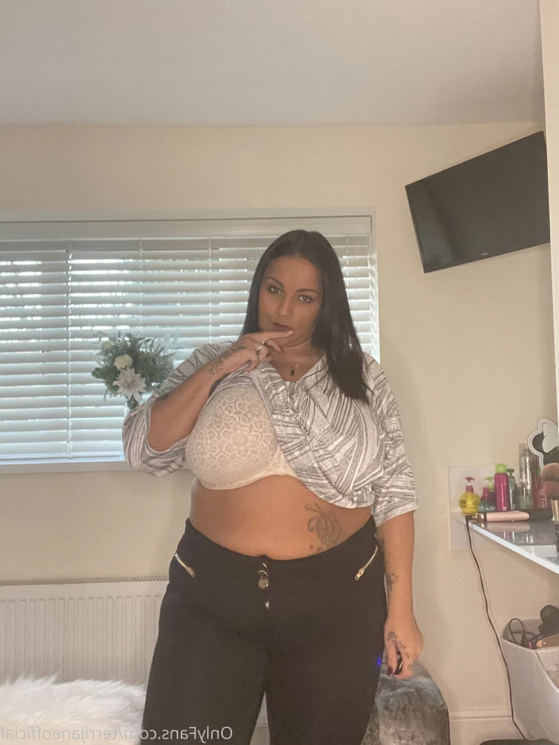 Xx Terri Jane xX [ terrijaneofficial ] Onlyfans leaked photo 6816243 on Hotleaks.tv