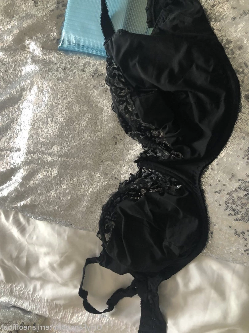 Xx Terri Jane xX [ terrijaneofficial ] Onlyfans leaked photo 6820697 on Hotleaks.tv