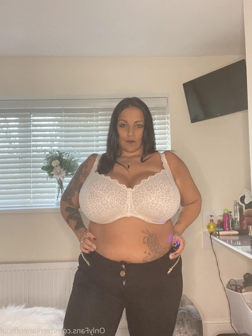 Xx Terri Jane xX [ terrijaneofficial ] Onlyfans leaked photo 6825450 on Hotleaks.tv