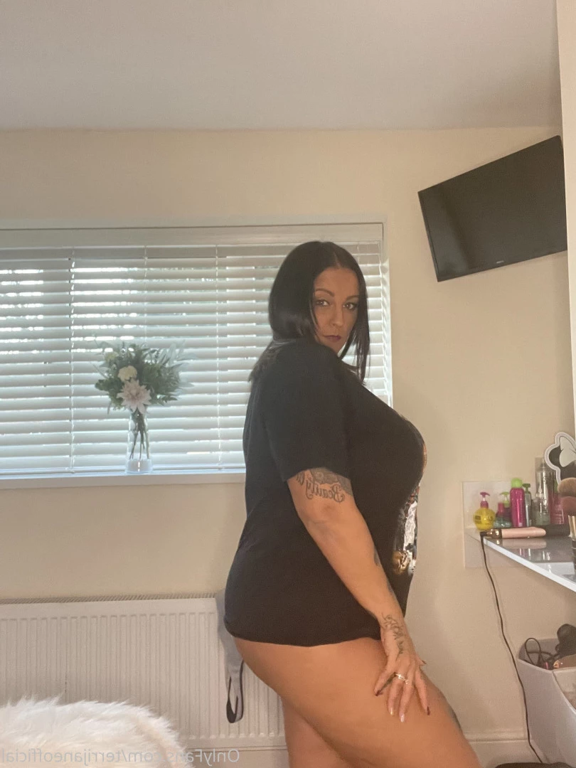 Xx Terri Jane xX [ terrijaneofficial ] Onlyfans leaked photo 6827294 on Hotleaks.tv