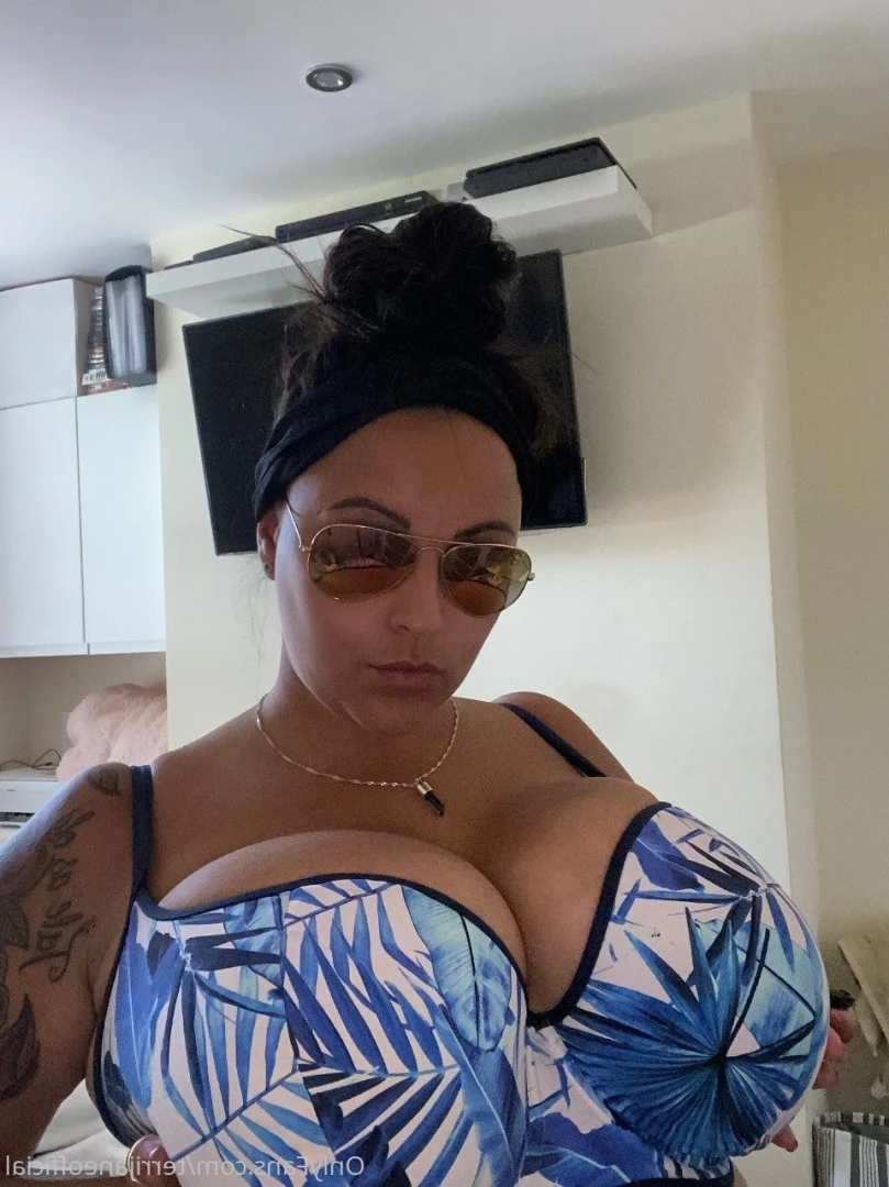 Xx Terri Jane xX [ terrijaneofficial ] Onlyfans leaked photo 6830708 on Hotleaks.tv