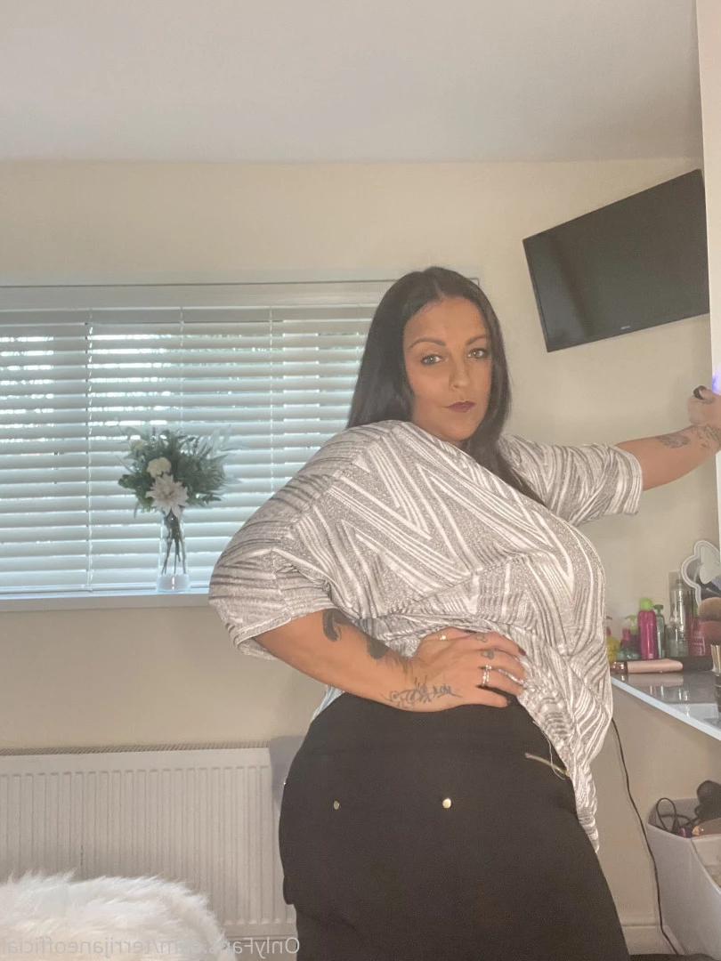 Xx Terri Jane xX [ terrijaneofficial ] Onlyfans leaked photo 6833302 on Hotleaks.tv