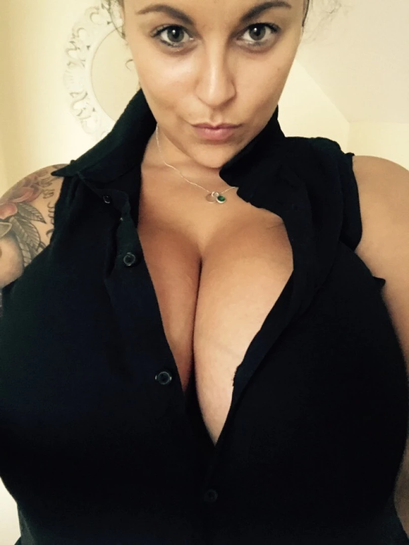 Xx Terri Jane xX [ terrijaneofficial ] Onlyfans leaked photo 6833425 on Hotleaks.tv