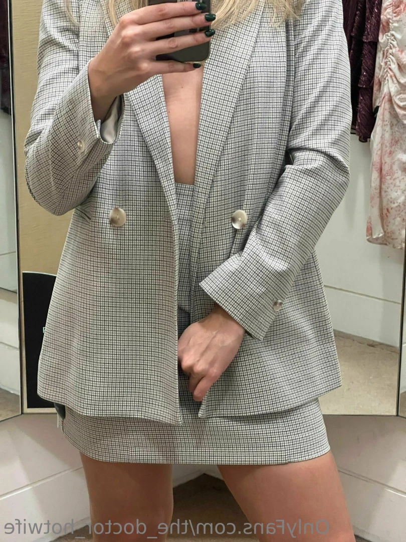 The Doctor Hotwife [ the_doctor_hotwife ] Onlyfans leaked photo 7040463 on Hotleaks.tv