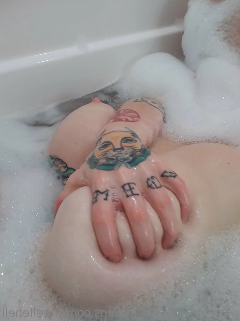 Elle Hell [ theellehell ] Onlyfans leaked photo 11428270 on Hotleaks.tv