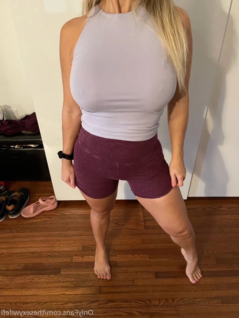 sexy wife [ thesexywifefl ] Onlyfans leaked photo 7113610 on Hotleaks.tv