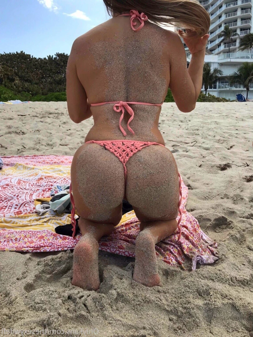 sexy wife [ thesexywifefl ] Onlyfans leaked photo 7121377 on Hotleaks.tv
