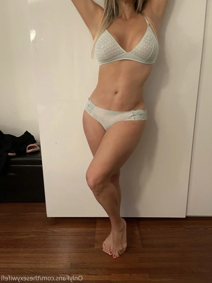 sexy wife [ thesexywifefl ] Onlyfans leaked photo 7121889 on Hotleaks.tv